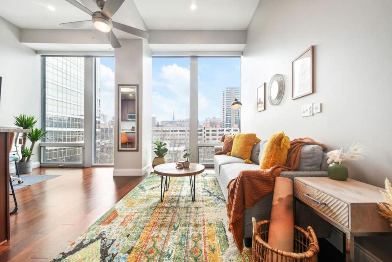 Hostwise Stays - The Washington At Chatham - Free Parking, Private Gym, More! ピッツバーグ エクステリア 写真