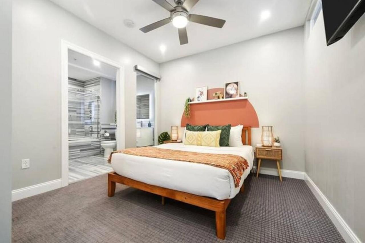 Hostwise Stays - The Washington At Chatham - Free Parking, Private Gym, More! ピッツバーグ エクステリア 写真