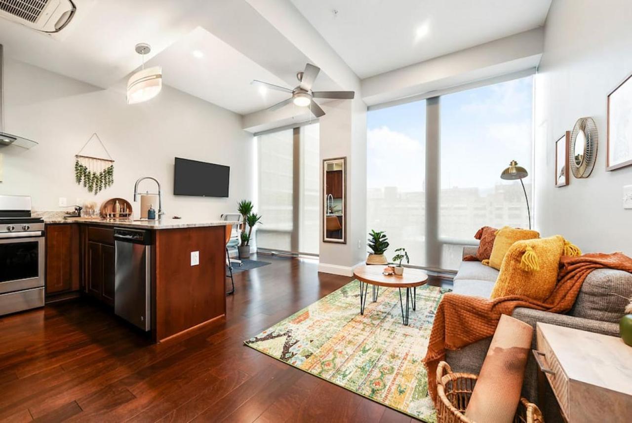 Hostwise Stays - The Washington At Chatham - Free Parking, Private Gym, More! ピッツバーグ エクステリア 写真